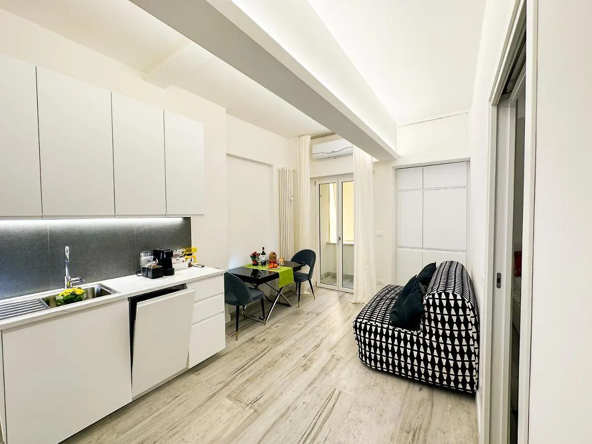 Poppea Domus Romae Apartment