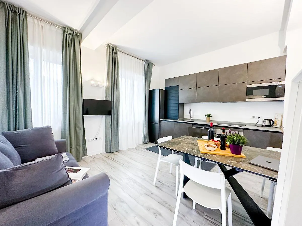 Poppea Domus Romae Apartment