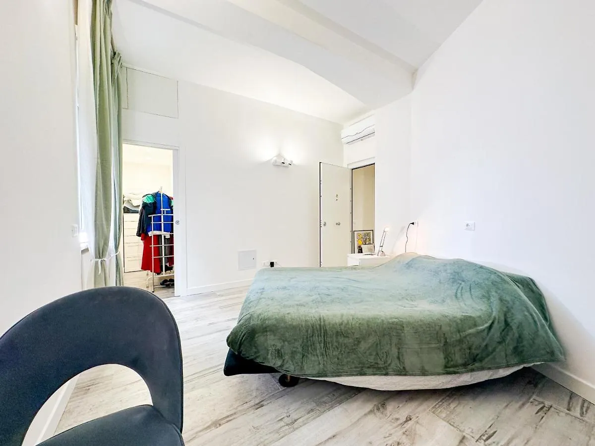 Poppea Domus Romae Apartment